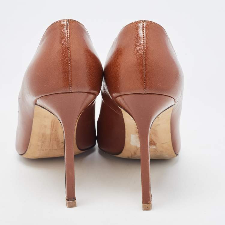Pre Owned Manolo Blahnik Brown Leather Round Toe Pumps Size 38
