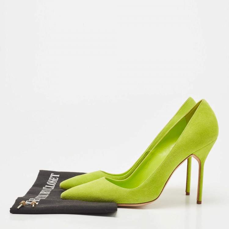 Pre Owned Manolo Blahnik Neon Green Suede BB Pumps Size 38.5