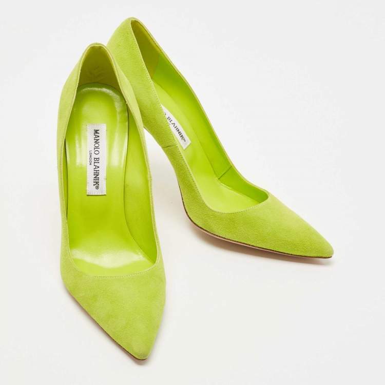 Pre Owned Manolo Blahnik Neon Green Suede BB Pumps Size 38.5