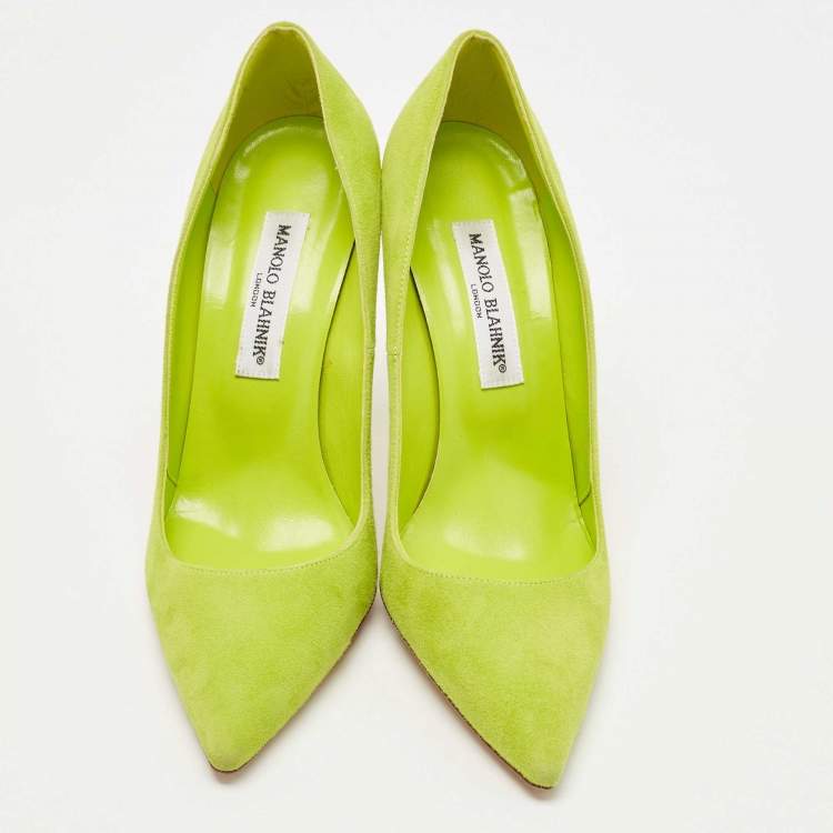 Pre Owned Manolo Blahnik Neon Green Suede BB Pumps Size 38.5