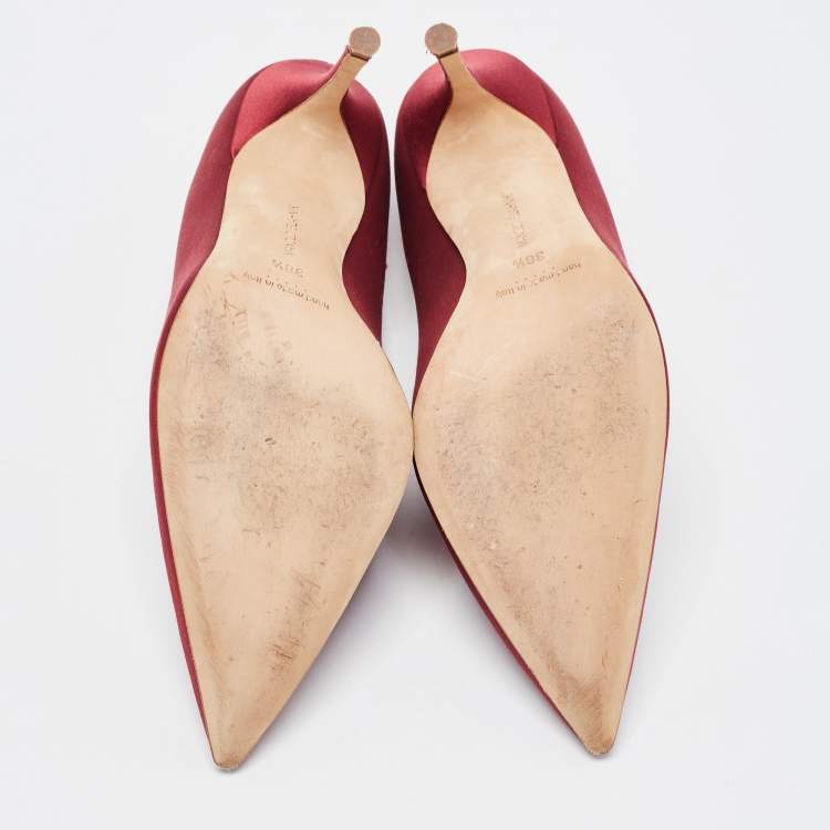 Pre Owned Manolo Blahnik Burgundy Satin Crystal Embellished Pointed Toe Pumps Size 38.5