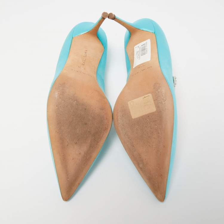 مملوكة مسبقًا Manolo Blahnik Sky Blue Satin Nadira Crystal Embellished Pointed Toe Pumps Size 38.5