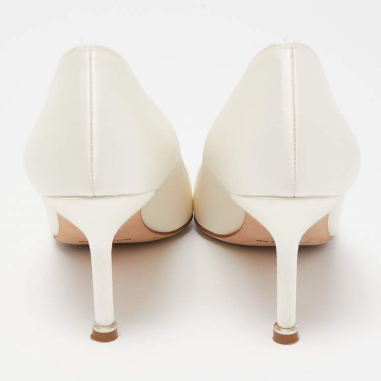 Pre Owned Manolo Blahnik White Satin Hangisi  Pumps Size 36.5