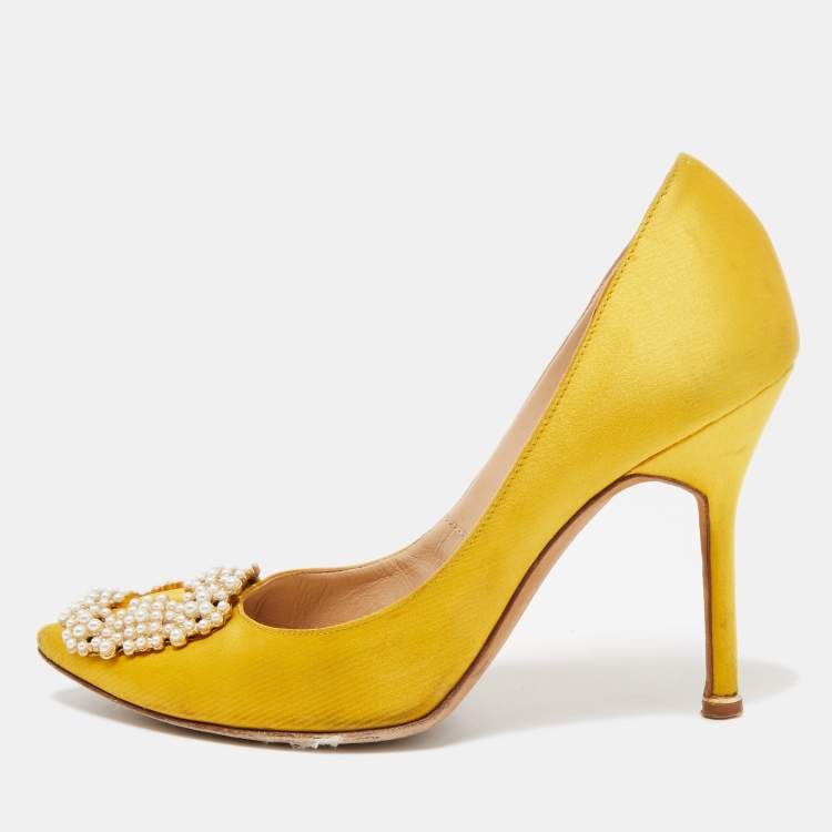 Manolo Blahnik Yellow Satin Faux Pearl Embellished Hangisi Pumps Size ...