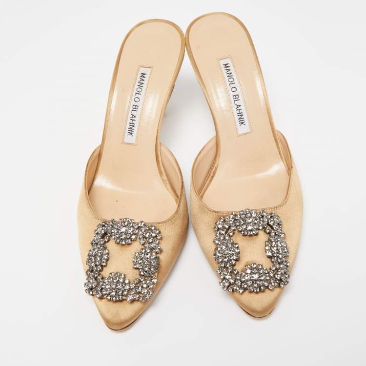 Pre Owned Manolo Blahnik Beige Satin Hangisi Sandals Size 36.5