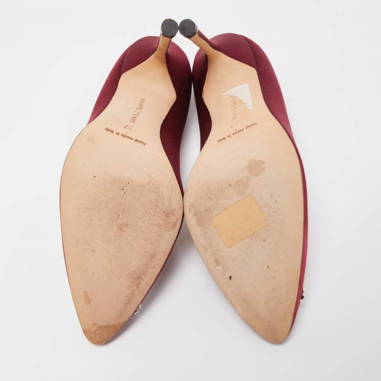 Pre Owned Manolo Blahnik Burgundy Satin Hangisi Pumps Size 37