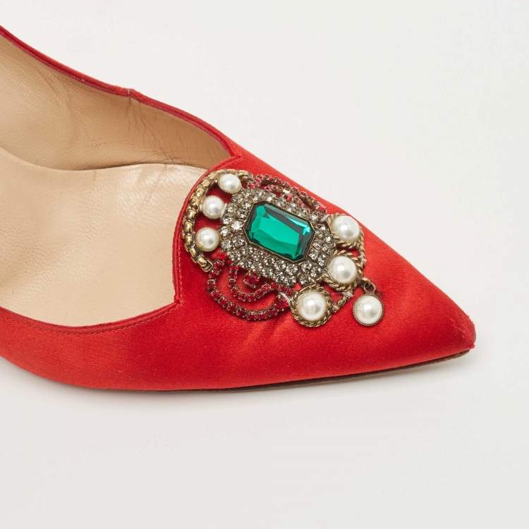 مملوكة مسبقًا Manolo Blahnik Red Satin Leona Pumps Size 39