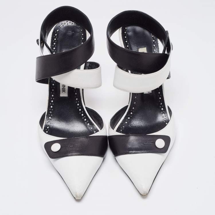 Pre Owned Manolo Blahnik White/Black Leather Ankle Wrap Pumps Size 38
