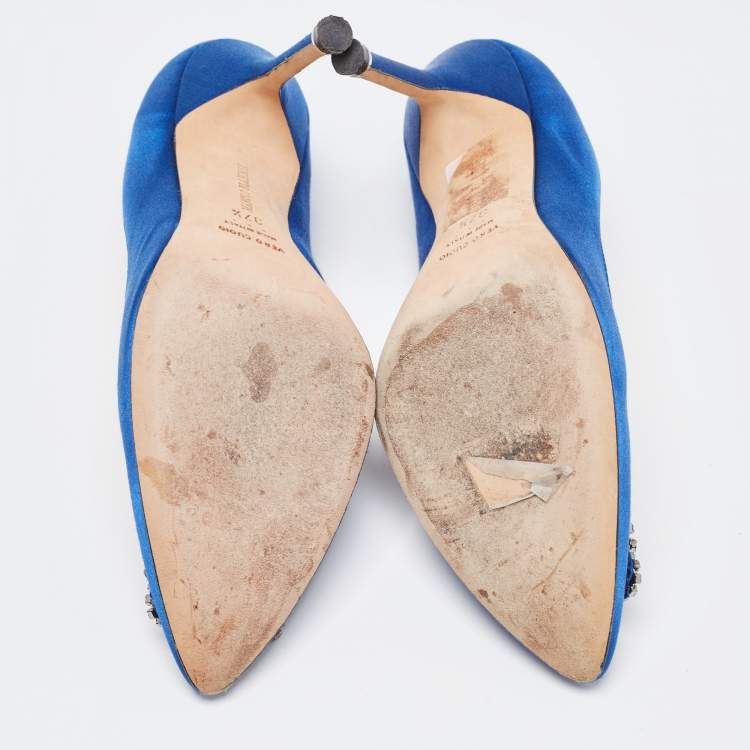 Pre Owned Manolo Blahnik Blue Satin Hangisi Pumps Size 37.5