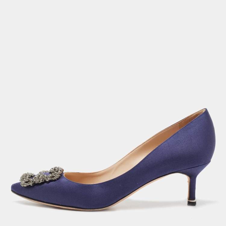 Pre Owned Manolo Blahnik Navy Blue Satin Hangisi Pumps Size 37.5