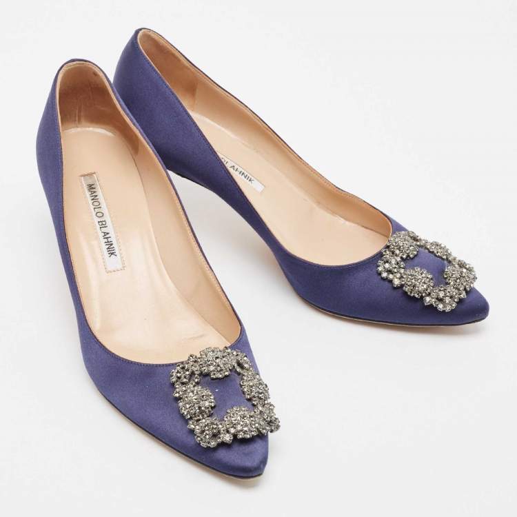 Pre Owned Manolo Blahnik Navy Blue Satin Hangisi Pumps Size 37.5