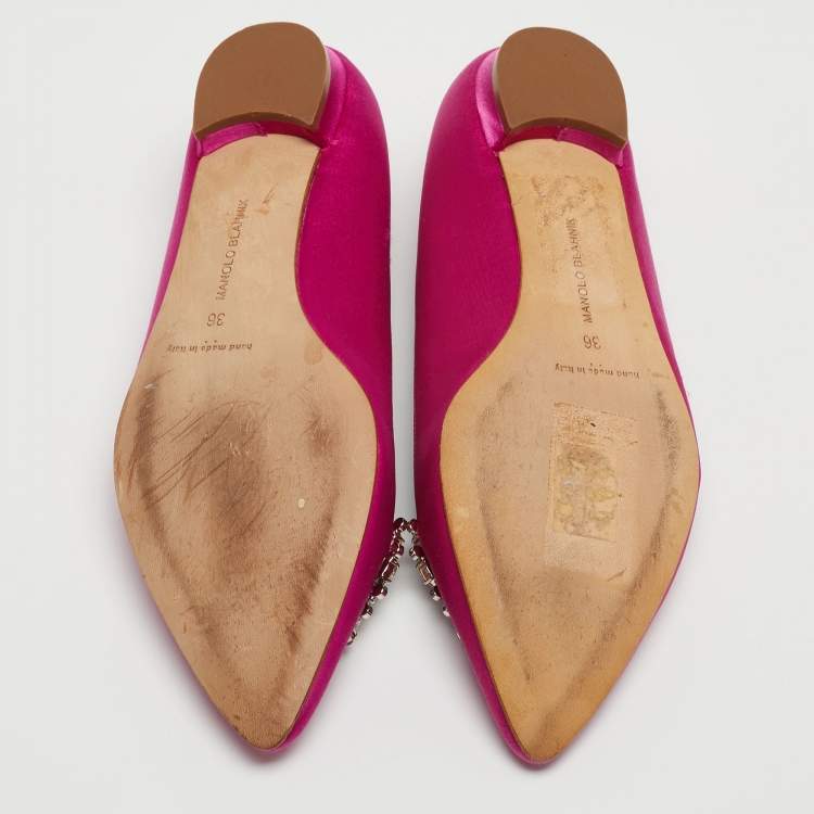مملوكة مسبقًا Manolo Blahnik Fuchsia Satin Crystal Embellished Ballet Flats Size 36