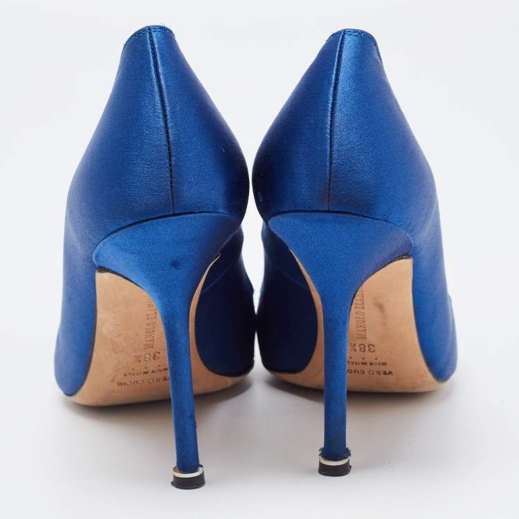 Pre Owned Manolo Blahnik Blue Satin Hangisi Pumps Size 38.5