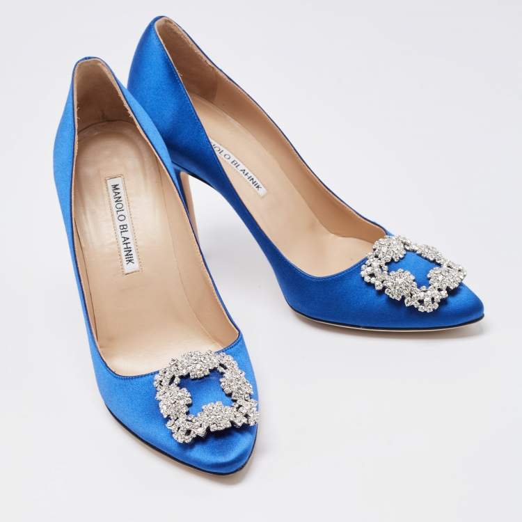 Pre Owned Manolo Blahnik Blue Satin Hangisi Crystal Embellished Pointed Toe Pumps Size 38.5