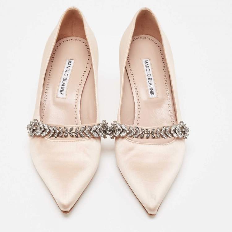 Pre Owned Manolo Blahnik Light Pink Satin Crystal Embellished Pumps Size 38