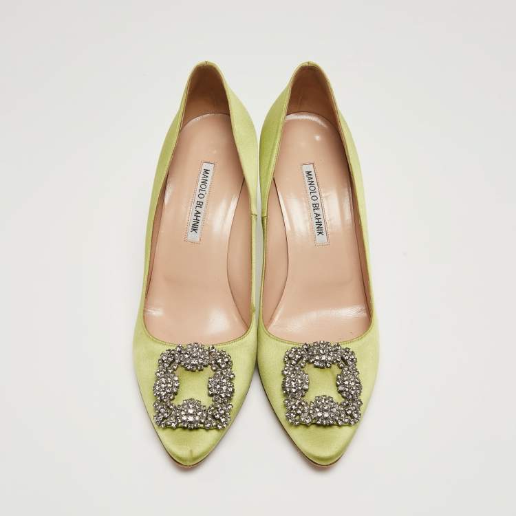 Pre Owned Manolo Blahnik Green Satin Hangisi Pumps Size 39