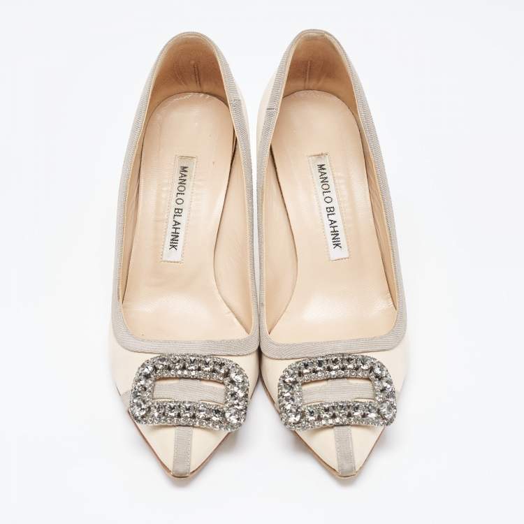 Pre Owned Manolo Blahnik Cream/Grey Satin Gotrian Crystals Pumps Size  37.5