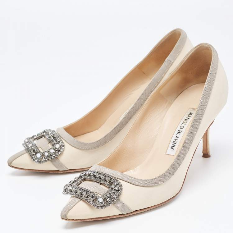 Pre Owned Manolo Blahnik Cream/Grey Satin Gotrian Crystals Pumps Size  37.5