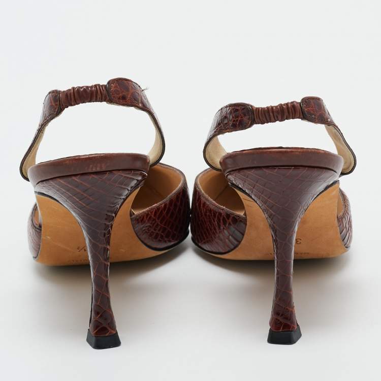 Pre Owned Manolo Blahnik Brown Croc Embossed Leather Slingback Pumps Size 35.5