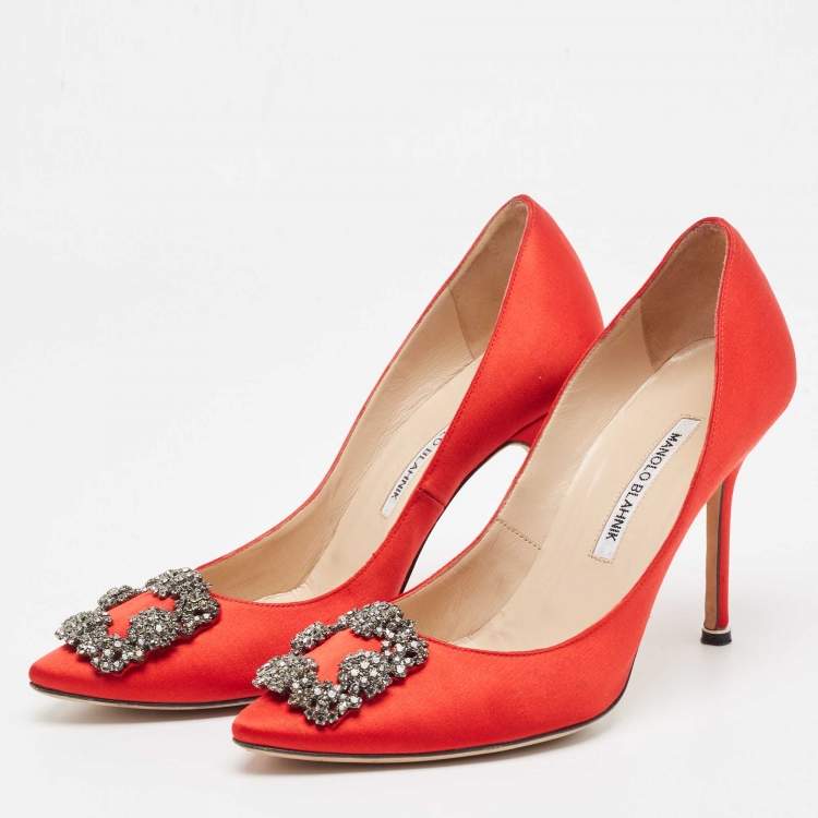 Pre Owned Manolo Blahnik Red Satin Hangisi Pumps Size 39