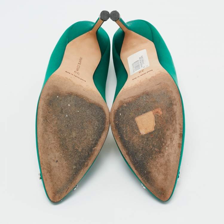 Pre Owned Manolo Blahnik Green Satin Hangisi Pumps Size 39