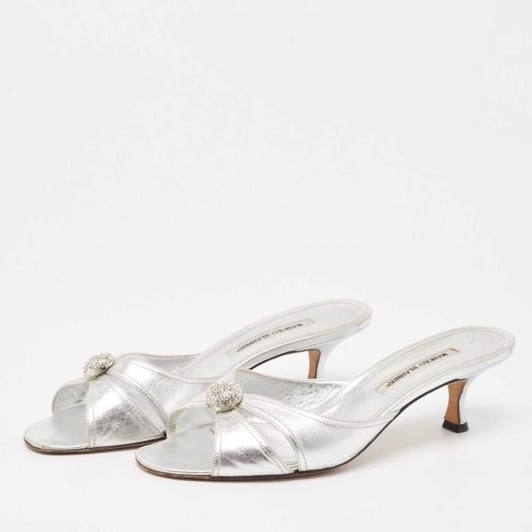Pre Owned Manolo Blahnik Metallic Silver Leather Crystal Embellished Slide Sandals Size 42