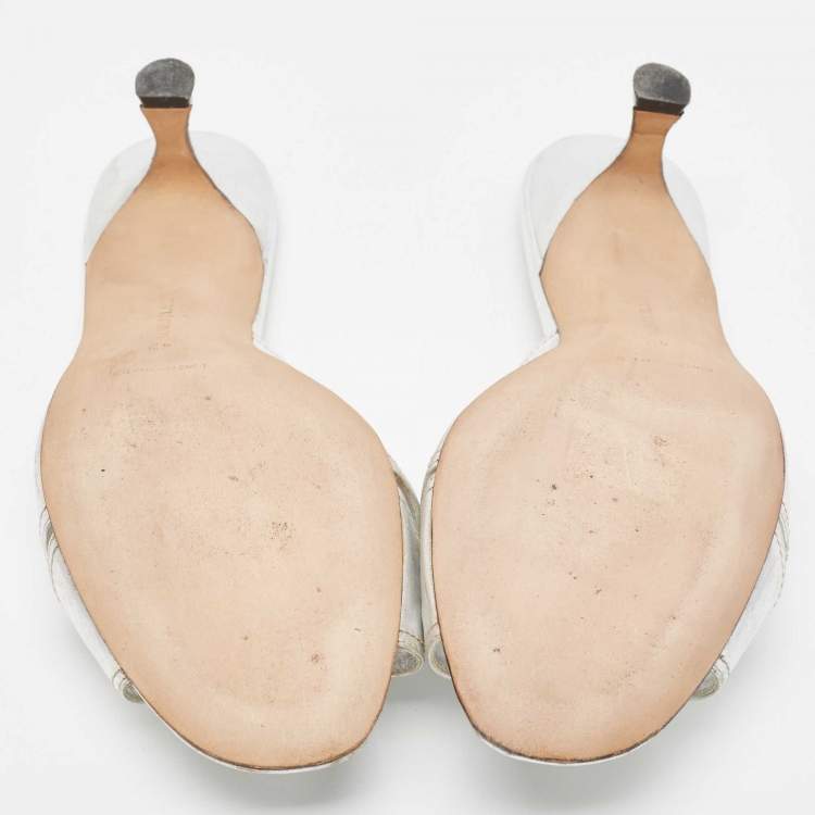 Pre Owned Manolo Blahnik Metallic Silver Leather Crystal Embellished Slide Sandals Size 42