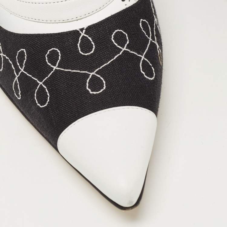 Pre Owned Manolo Blahnik Black/White Canvas And Leather Pointed Toe Pumps Size 39.5