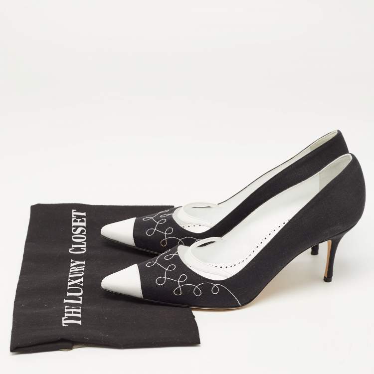 Pre Owned Manolo Blahnik Black/White Canvas And Leather Pointed Toe Pumps Size 39.5