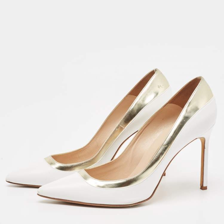 Pre Owned Manolo Blahnik White/Gold Leather Pointed Toe Pumps Size 40