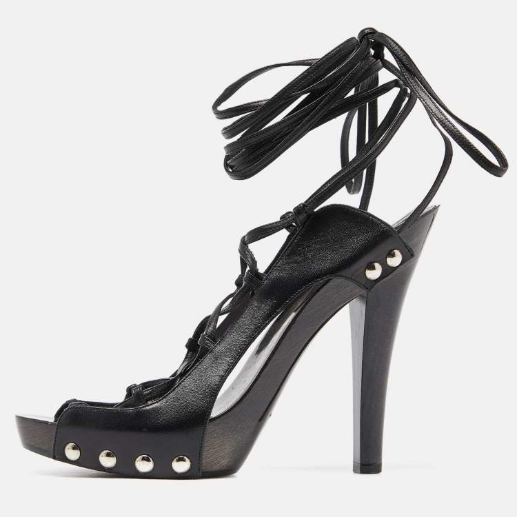 مملوكة مسبقًا Manolo Blahnik Black Leather Ankle Wrap Sandals Size 41