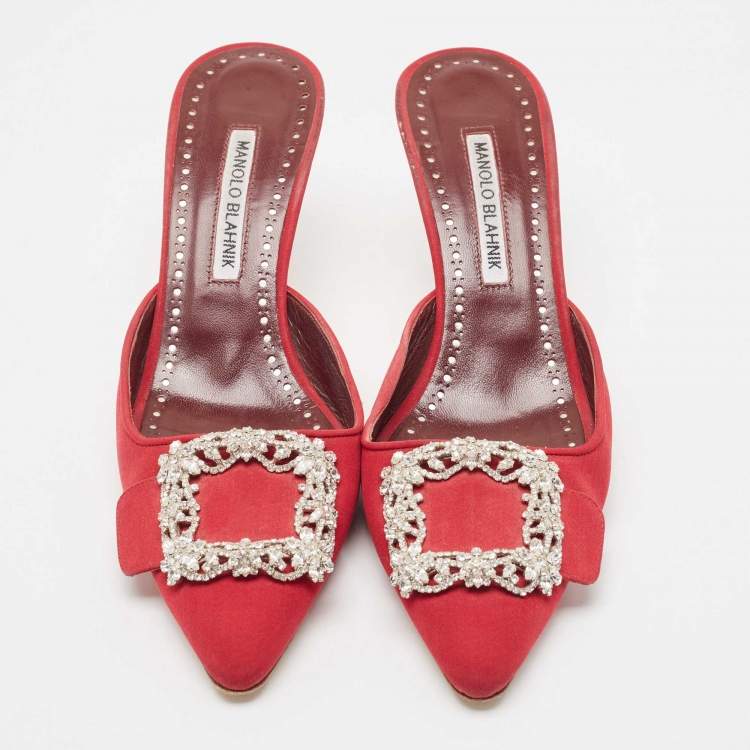 Pre Owned Manolo Blahnik Red Fabric Hangisi Mules Size 39.5