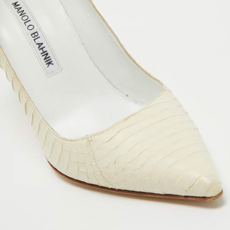 Pre Owned Manolo Blahnik Off White Python Pointed Toe Pumps Size 36.5