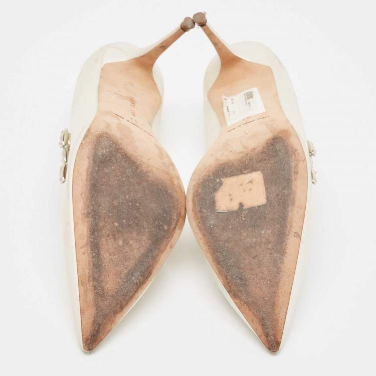 Pre Owned Manolo Blahnik White Satin Nadira Pumps Size 37