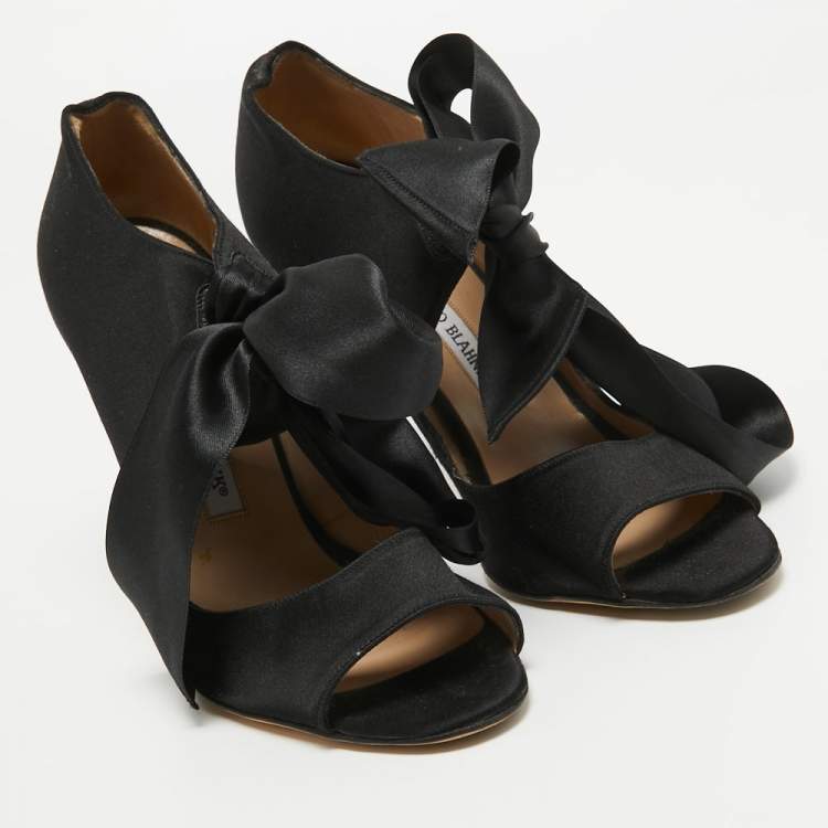 Pre Owned Manolo Blahnik Black Satin Bow Tie Sandals Size 40