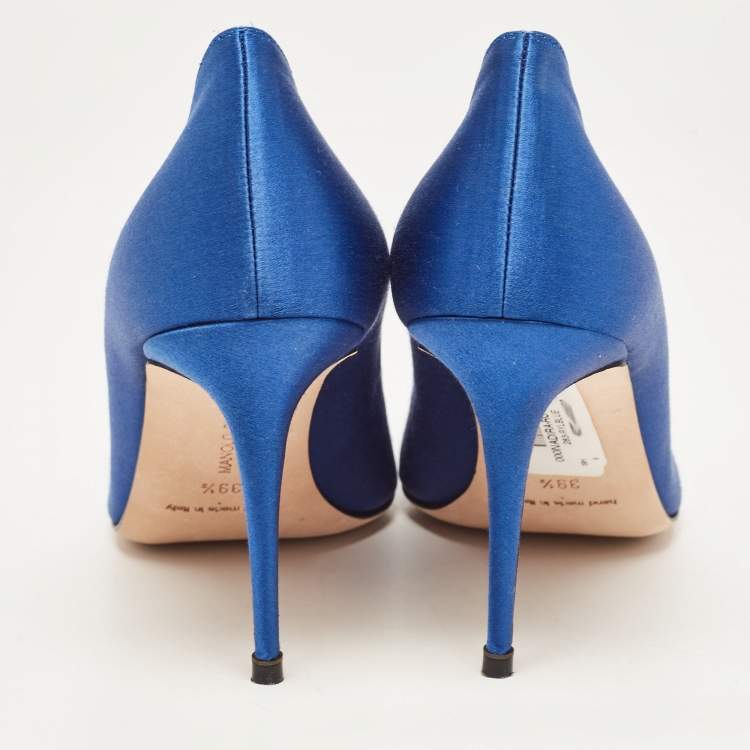 مملوكة مسبقًا Manolo Blahnik Blue Satin Nadira Pumps Size 39.5