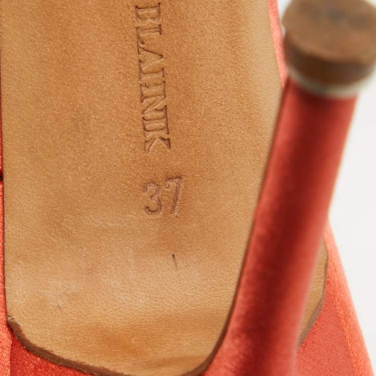 Pre Owned Manolo Blahnik Orange Satin Hangisi Pumps Size 37