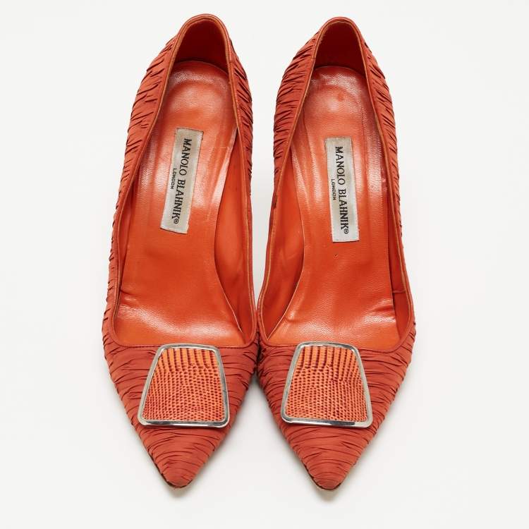 Pre Owned Manolo Blahnik Orange Pleated Satin Pointed Toe Pumps Size 40.5