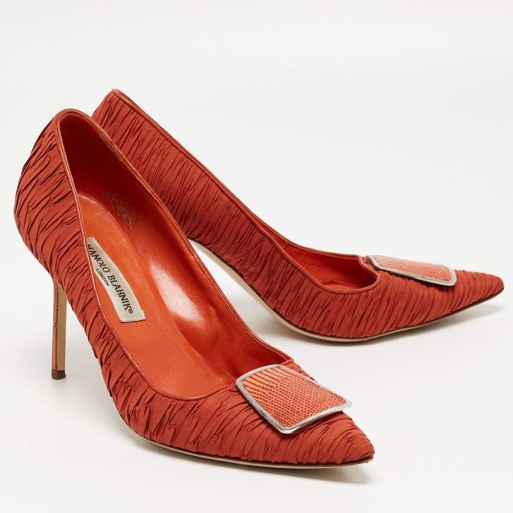 Pre Owned Manolo Blahnik Orange Pleated Satin Pointed Toe Pumps Size 40.5