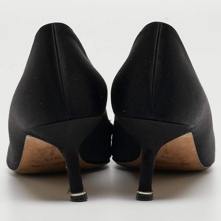 Pre Owned Manolo Blahnik Black Satin Hangisi Pumps Size 38.5