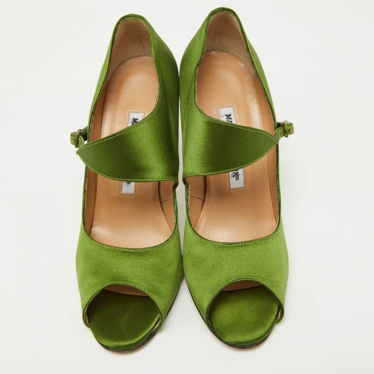 Pre Owned Manolo Blahnik Green Satin Mary Jane Peep Toe Pumps Size 37.5