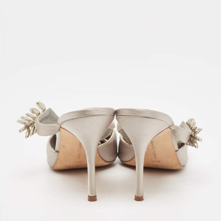 Pre Owned Manolo Blahnik Grey Satin Lurum Sandals Size 40.5
