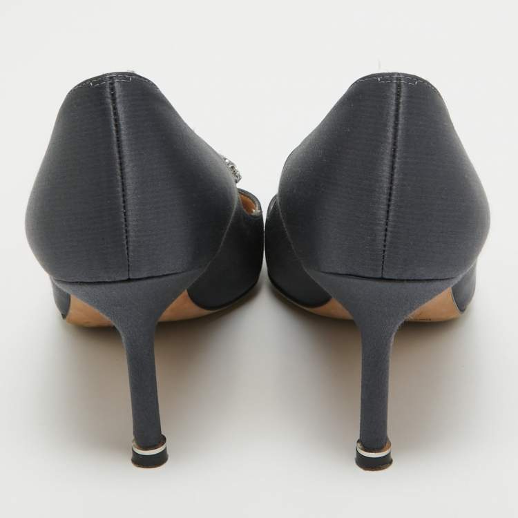 Pre Owned Manolo Blahnik Blue Satin Hangisi Pumps Size 37