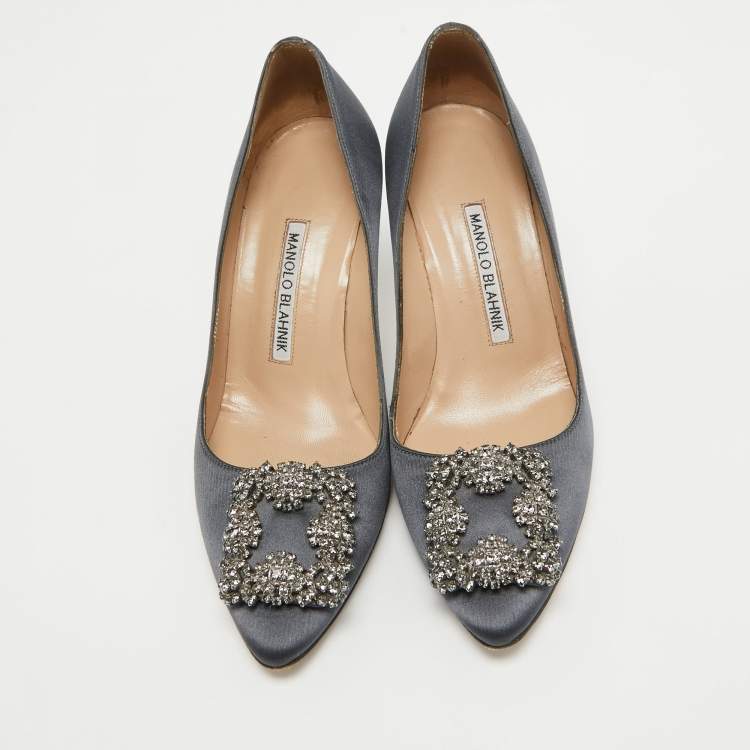 Pre Owned Manolo Blahnik Blue Satin Hangisi Pumps Size 37