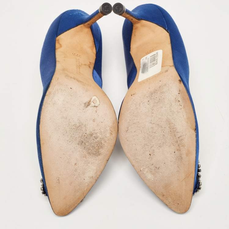 Pre Owned Manolo Blahnik Blue Satin Hangisi Pumps Size 37.5