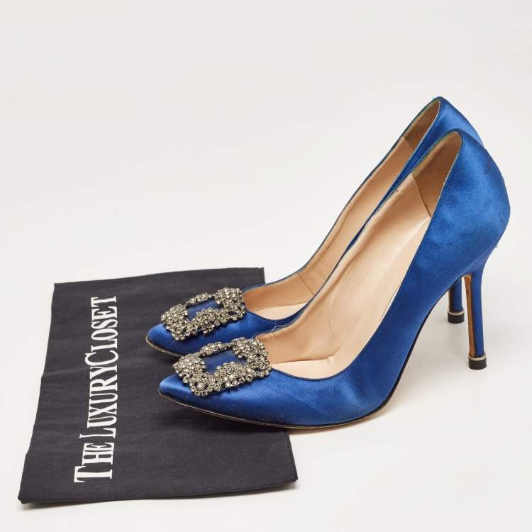 Pre Owned Manolo Blahnik Blue Satin Hangisi Pumps Size 37.5