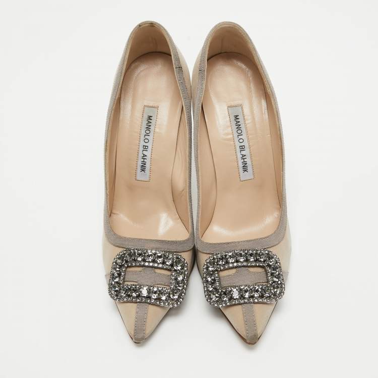 Pre Owned Manolo Blahnik Cream Fabric and Canvas Hangisi Pumps Size 37.5