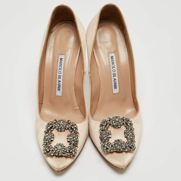 Pre Owned Manolo Blahnik Beige Satin Hangisi Pumps Size 36