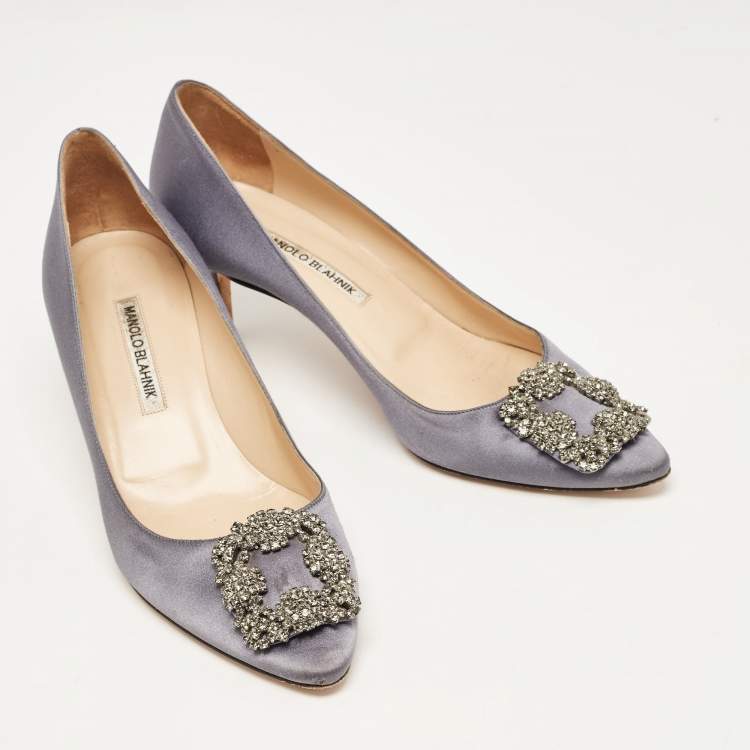 Pre Owned Manolo Blahnik Grey Satin Hangisi Pumps Size 39
