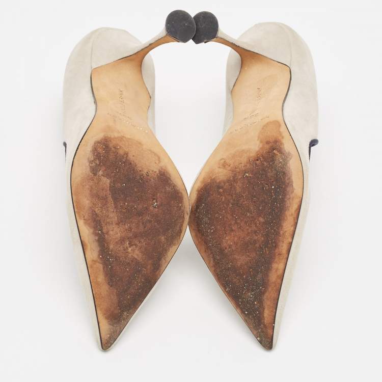 Pre Owned Manolo Blahnik Grey Suede  Pointed Toe Pumps Size 36.5